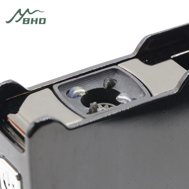 USB   accendino   sigaretta